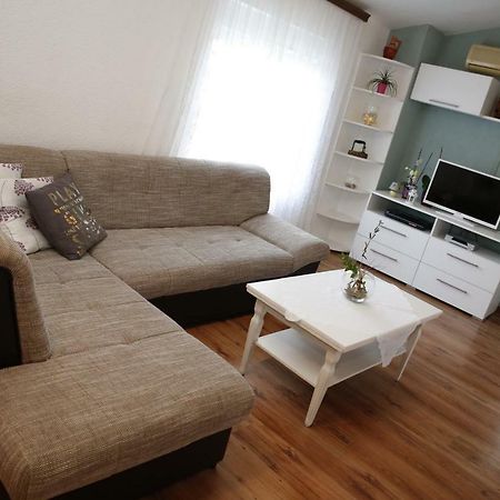 Apartment Leonora Vodice Exterior photo