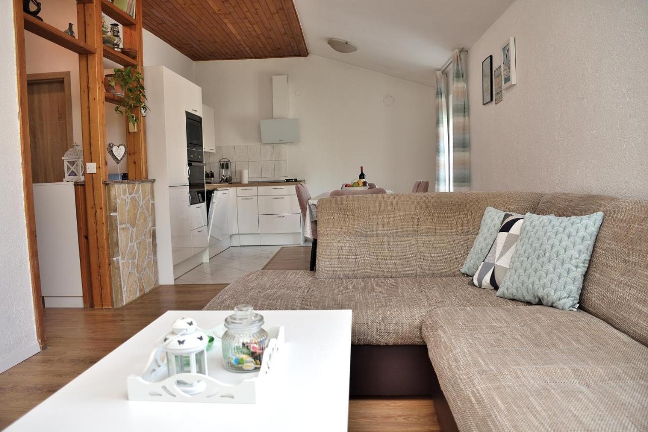Apartment Leonora Vodice Exterior photo