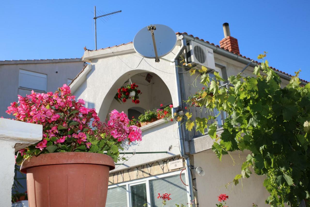 Apartment Leonora Vodice Exterior photo